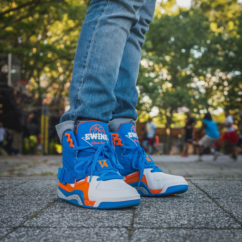 Sneaker pays tribute to late Knicks great Anthony Mason - ABC7 New York